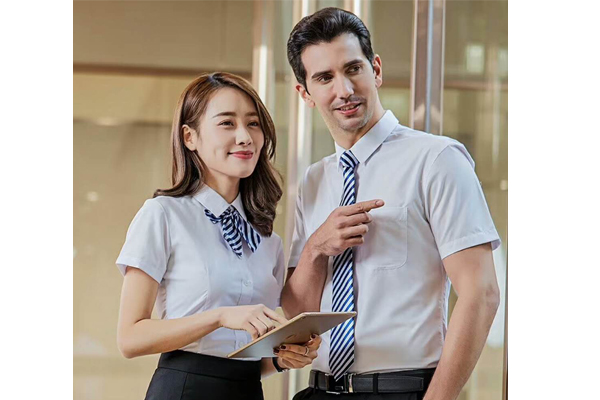 深圳襯衫廠家：打造職場(chǎng)著裝優(yōu)質(zhì)解決方案